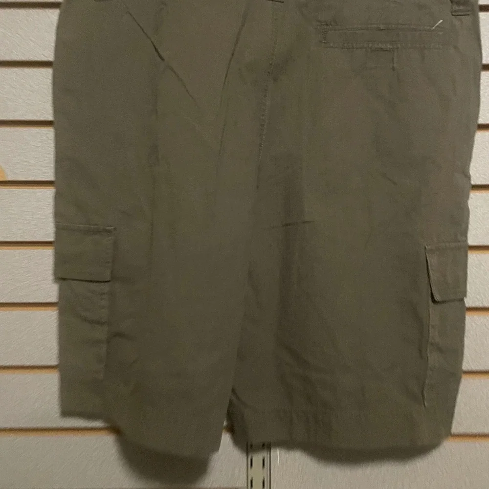 Open‎ Trails Men Olive Green Cargo Shorts Size 40 Cotton Flat Front Pockets